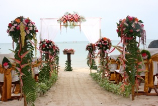 パンガン島で挙げる結婚式